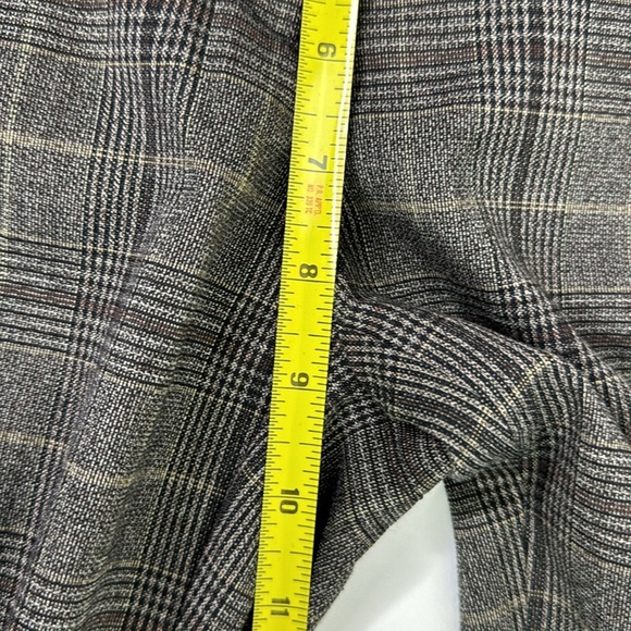 Makers  of the Original brown houndstooth check long dress shorts - Picture 6 of 9